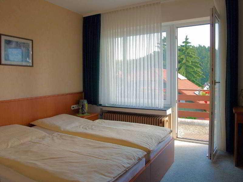 Hotel-Pension Ursula Bad Sachsa Exteriör bild
